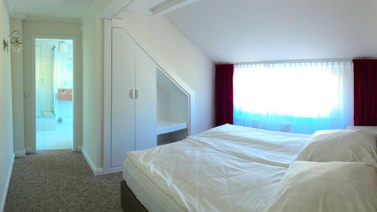 Seehotel Louise Dannenwalde Bagian luar foto