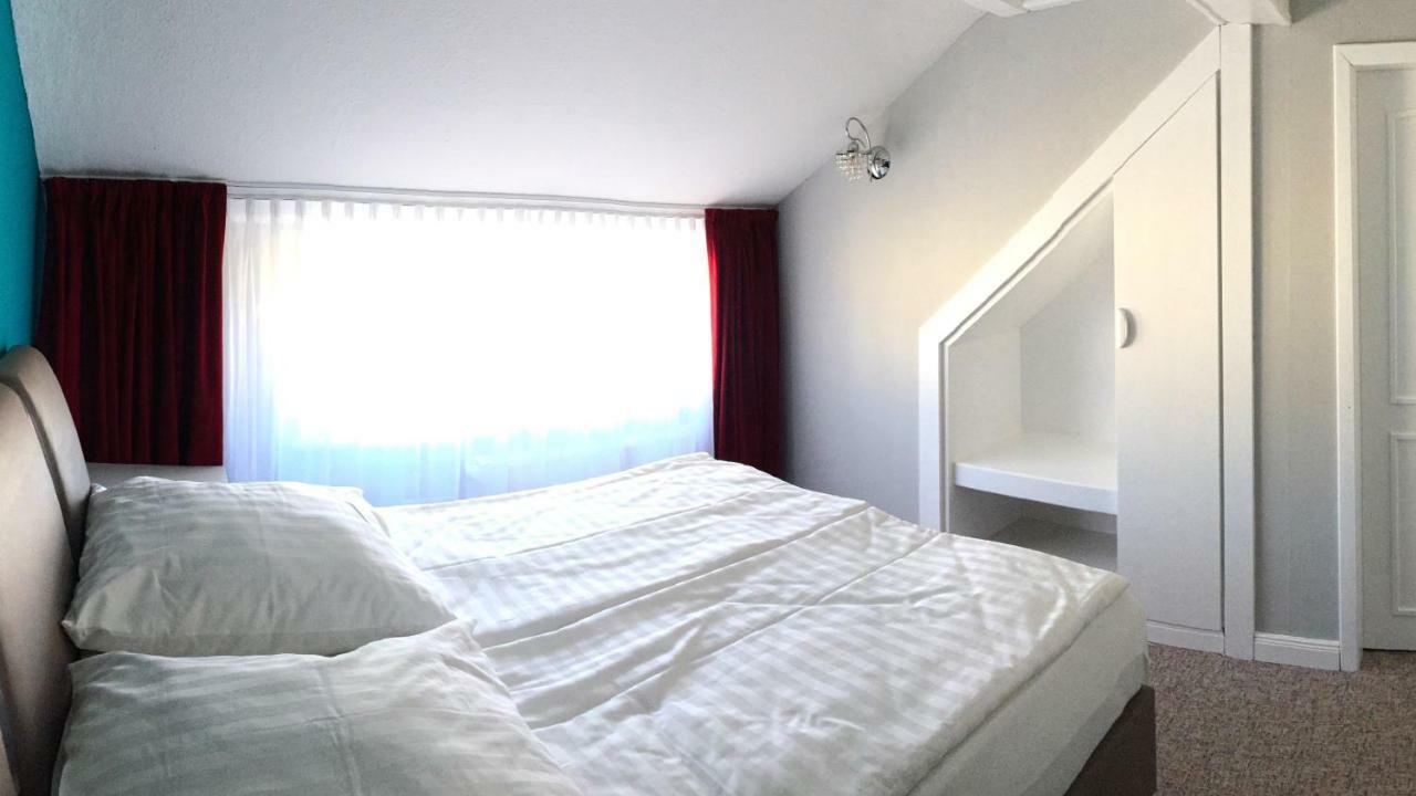 Seehotel Louise Dannenwalde Bagian luar foto